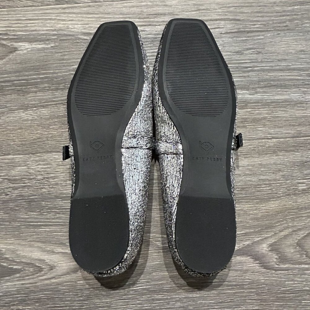 NEW Katy Perry The Evie Mary Jane Flats Size 10 / 40 Silver Metallic Memory Foam - Picture 9 of 10